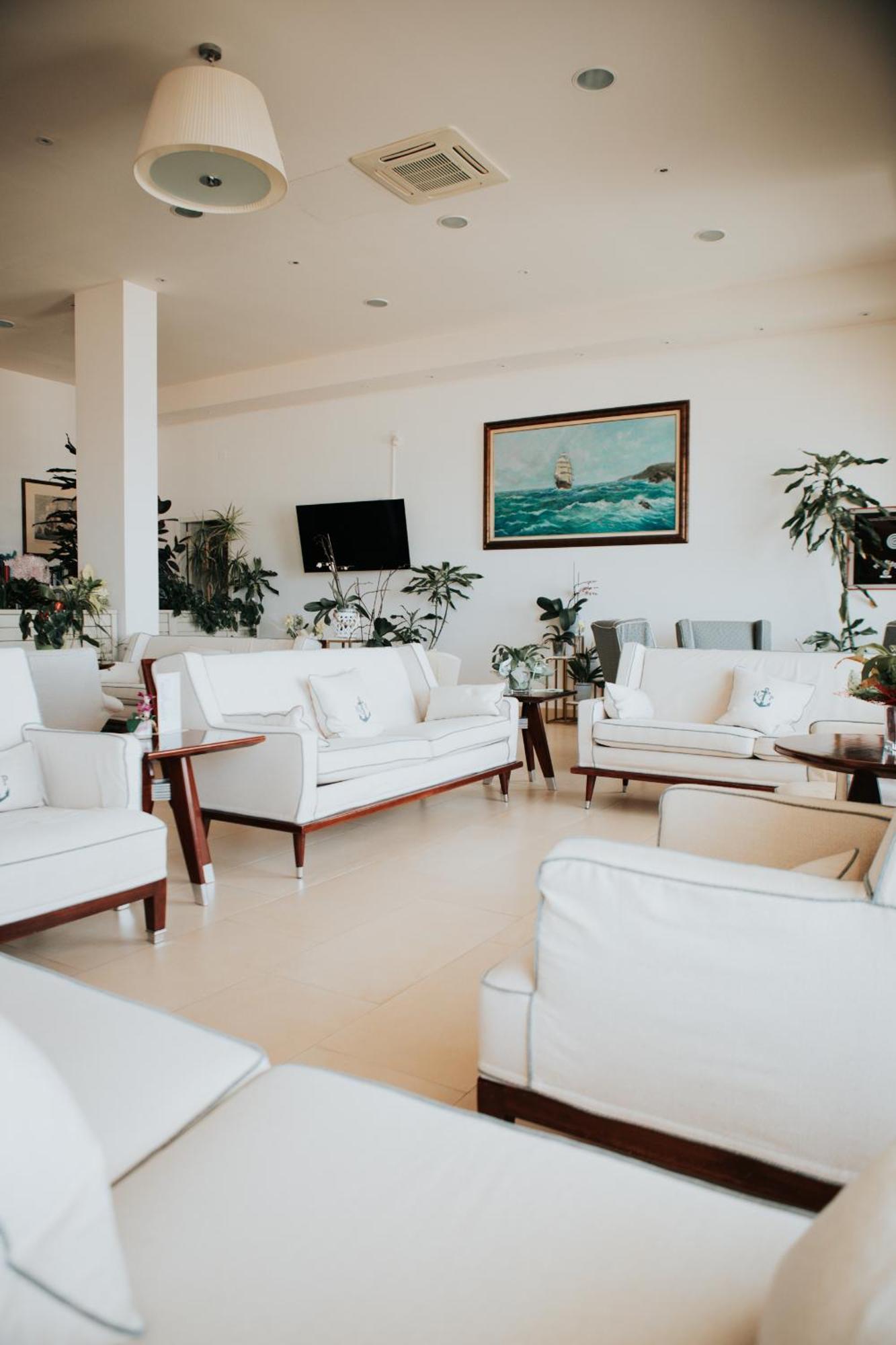 Parrini Hotel 3*