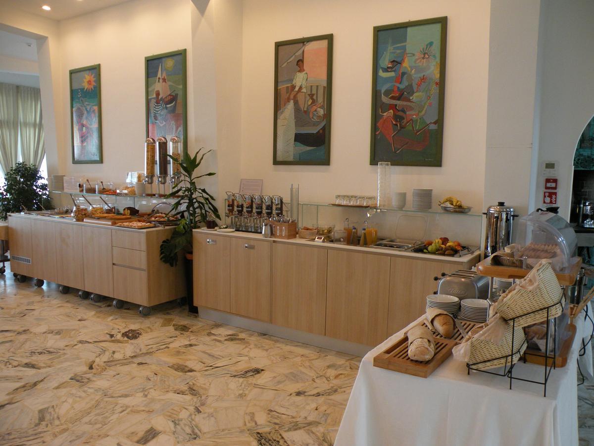 Parrini Hotel